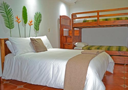 Casa Tropical客房内的一张或多张双层床