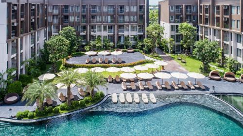Divalux Resort & Spa Bangkok, Suvarnabhumi Airport-Free Shuttle内部或周边泳池景观