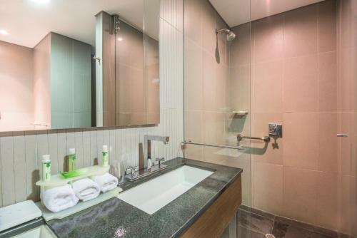 波哥大Holiday Inn Express Bogotá - Parque La 93, an IHG Hotel的相册照片