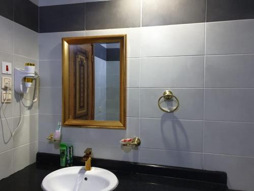 EWG Rahaf Al Mashaer Hotel的一间浴室