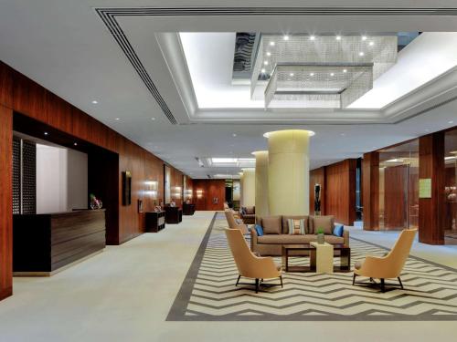普尔曼迪拜河城市中心酒店大厅或接待区