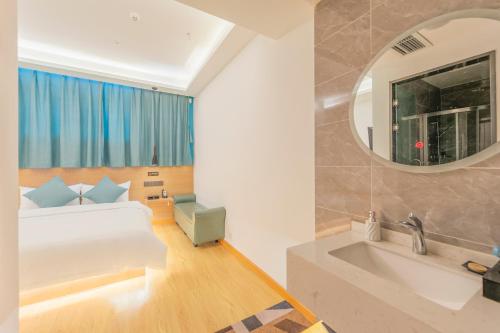 Yunqi River View Terrace Hotel的一间浴室