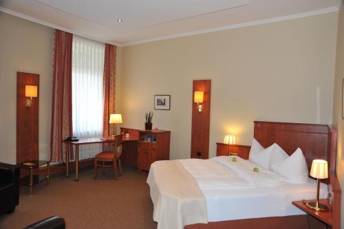 埃尔克伦茨Hotel Rheinischer Hof的相册照片