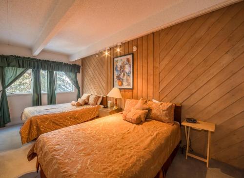 Villa Cortina by Vail Realty客房内的一张或多张床位