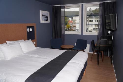 马里提姆峡湾酒店客房内的一张或多张床位