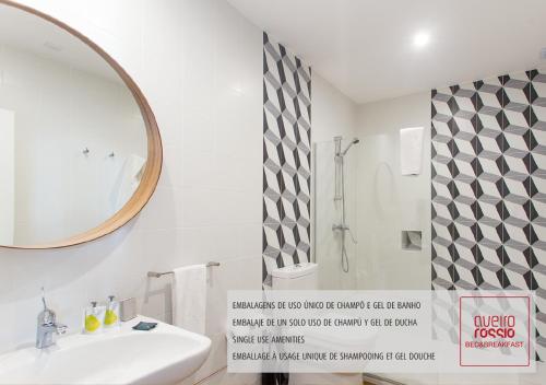 Aveiro Rossio Bed & Breakfast的一间浴室