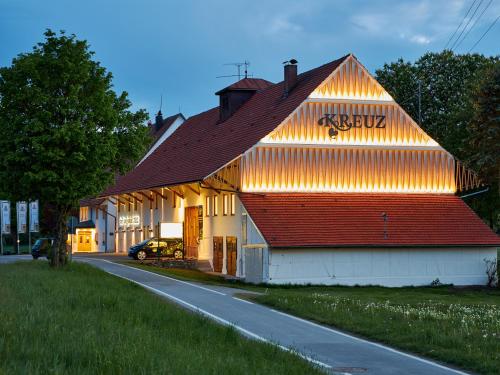 Hotel-Landgasthof KREUZ picture 1