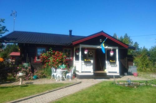 松兹瓦尔Cosy non smoking Cabin close to beach,Alnö的相册照片