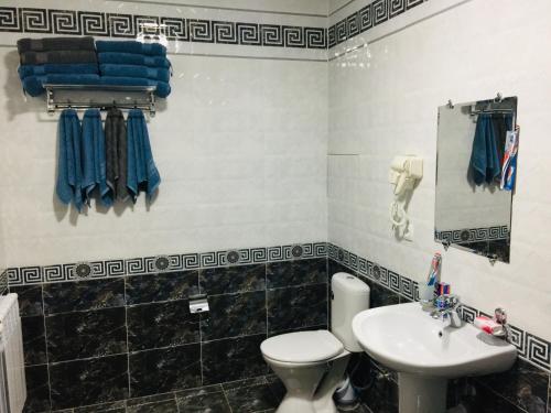 Cinzano Complex的一间浴室