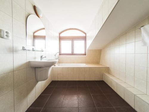 Penzion Atlas的一间浴室