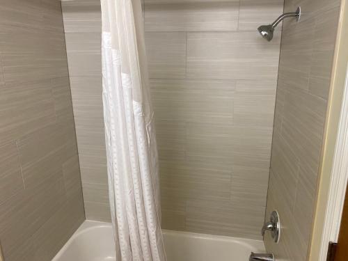 贝尔维尤酒店的一间浴室