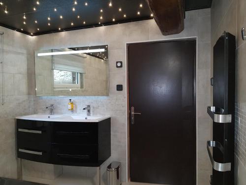 博威特磨坊酒店的一间浴室