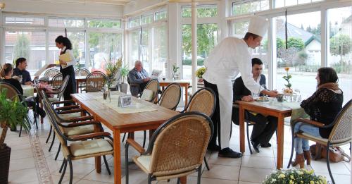 格罗瑙艾美特曼餐厅酒店的相册照片