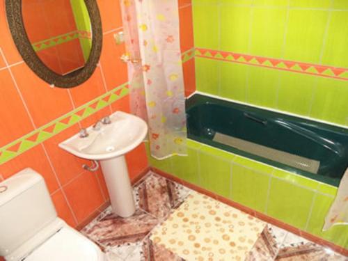 图克萨阿帕特酒店的一间浴室