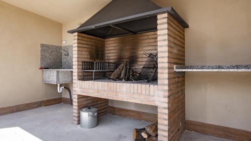 度假屋提供给客人使用的烧烤设施