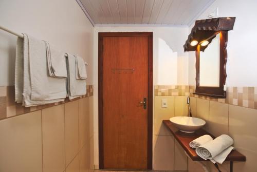 Hospedaria Brigite - Apartamento de Férias的一间浴室