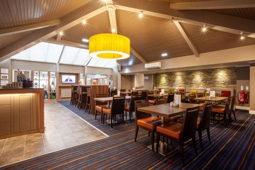 爱丁堡机场智选假日酒店 餐厅或其他用餐的地方