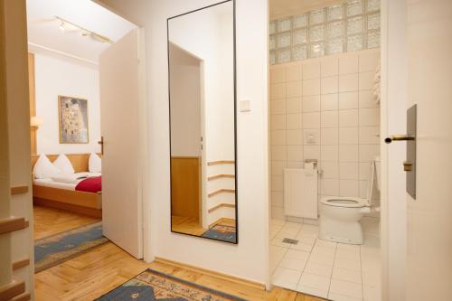 Hotel Liebetegger-Klagenfurt的一间浴室