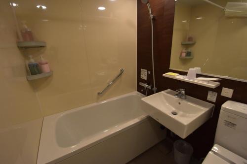 田园箱根度假村的一间浴室