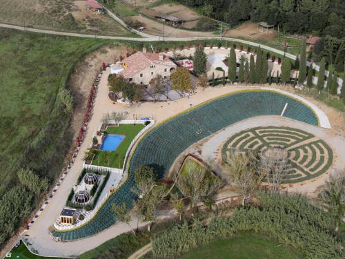 圣玛丽亚-德帕劳托尔德拉Mas Segart的享有带游泳池的房屋的空中景致