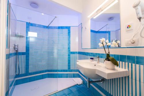 Hotel le Rocce - Agerola, Amalfi Coast的一间浴室