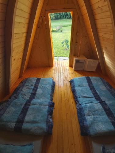 托尔明GLAMPING HIŠKe PETRIN的相册照片