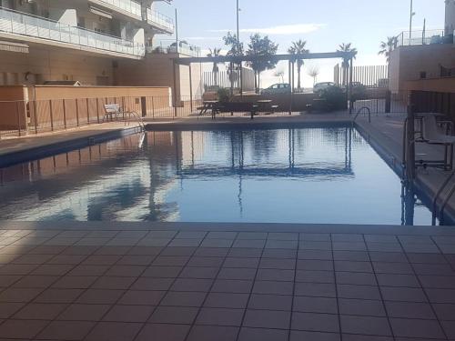 巴达洛纳Apartamento completo con piscina terraza vistas del mar的相册照片