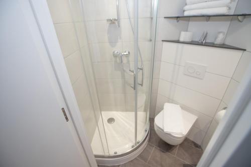 南里昂 - 圣皮埃尔普瑞米尔经典酒店的一间浴室