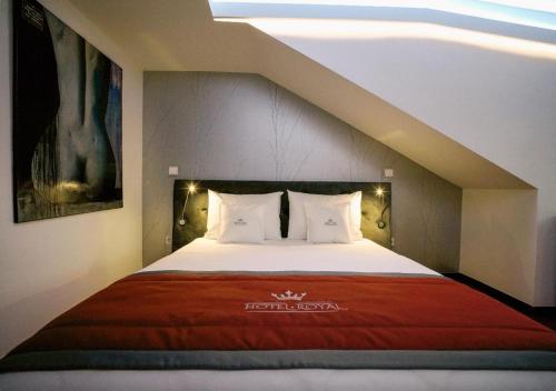 Hotel Royal客房内的一张或多张床位