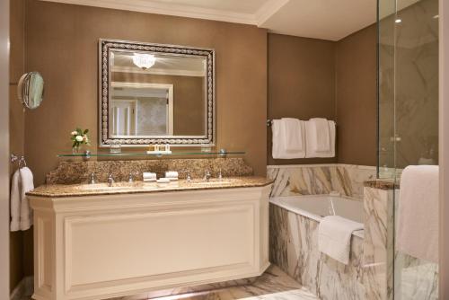 都柏林洲际酒店的一间浴室