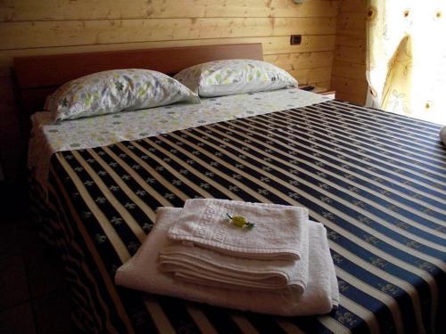 卡萨帝勒提旅馆客房内的一张或多张床位
