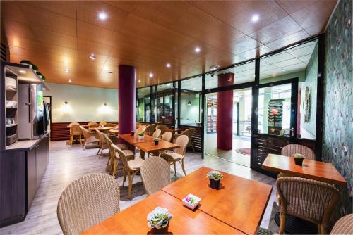 Ténéo Apparthotel Bordeaux - Gare Saint Jean餐厅或其他用餐的地方