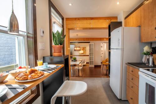 Lofts Jacques-Cartier Free Parking的厨房或小厨房