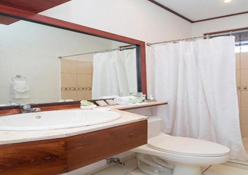 特拉萨斯德高尔夫精品酒店的一间浴室