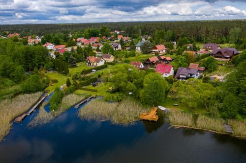 Karmuszka Family House z jacuzzie, sauną i siłownią na wyłączność鸟瞰图