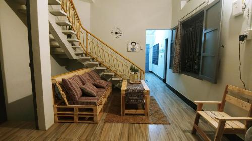 Chú Trọc Homestay - Phan Rang Homestay & Camp的休息区