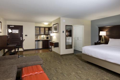 纽瓦克Staybridge Suites - Newark - Fremont, an IHG Hotel的相册照片
