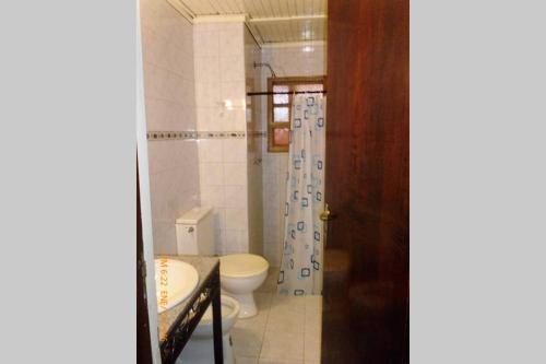 Casa chalet en Solanas Portezuelo Punta ballena的一间浴室