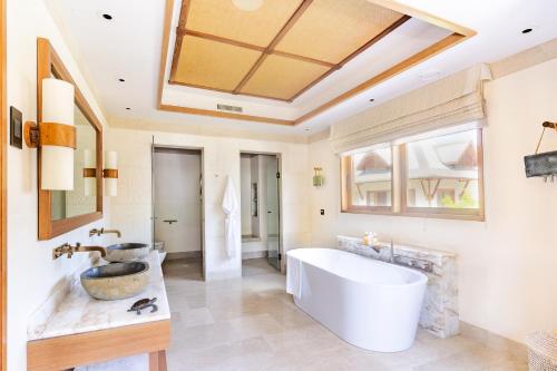 L'Escale Resort Marina & Spa - Small Luxury Hotels of the World的一间浴室