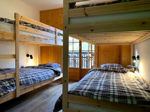 Freeride Hostel & Bar客房内的一张或多张床位