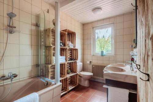 Ferienhaus Fingerhut的一间浴室