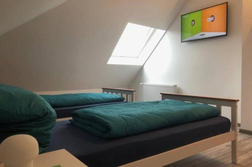 EXKLUSIVE Ferienwohnung in Einbeck, 3 Schlafzimmer mit Balkon!客房内的一张或多张床位
