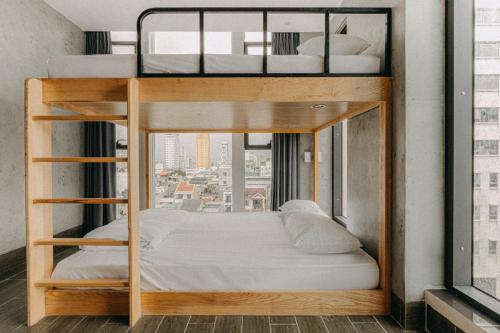 IKIGAI Dorm Hostel - Danang Centre客房内的一张或多张床位