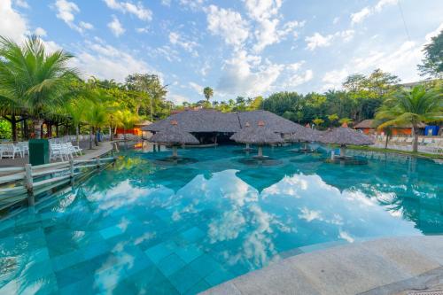 Rio Quente Resorts - Hotel Luupi内部或周边的泳池