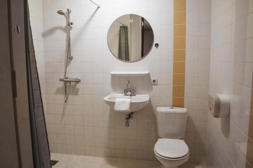 埃克哈特酒店的一间浴室