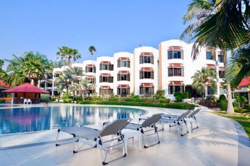 罗勇Palmeraiebeach Resort Rayong ปาล์มมาลี บีช รีสอร์ท ระยอง 罗勇棕榈树海滩酒店的相册照片