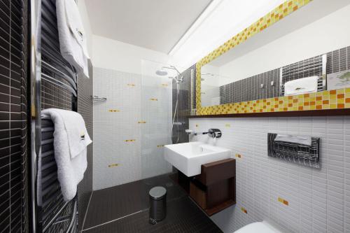 斯拉尼德芙酒店的一间浴室