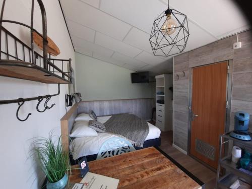 Beach Lodges Oostvoorne客房内的一张或多张床位
