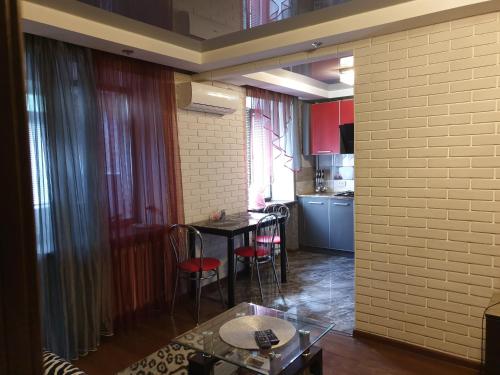 Apartment Lux 2Beds Center near Inturist的厨房或小厨房