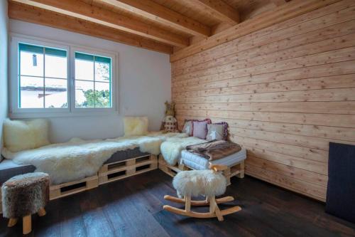 Exklusives Chalet mit traumhafter See- und Bergsicht的休息区